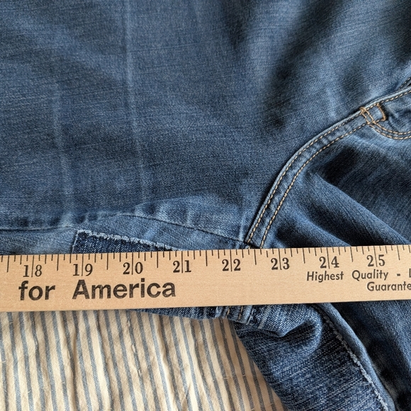 CJ Banks Classic Blue Denim Cropped Jeans,Boatched Crotch 16w - Picture 4 of 6